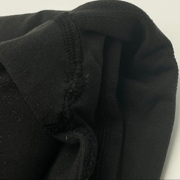 Lululemon black seamless In The Flow cropped leggings - Picture 4 of 9